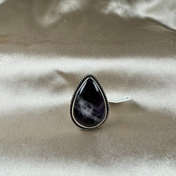 Silver Ring With Amethyst Purple Pear Gemstone Handcrafted Jewelry Size 8.75 - Picture 1 of 5